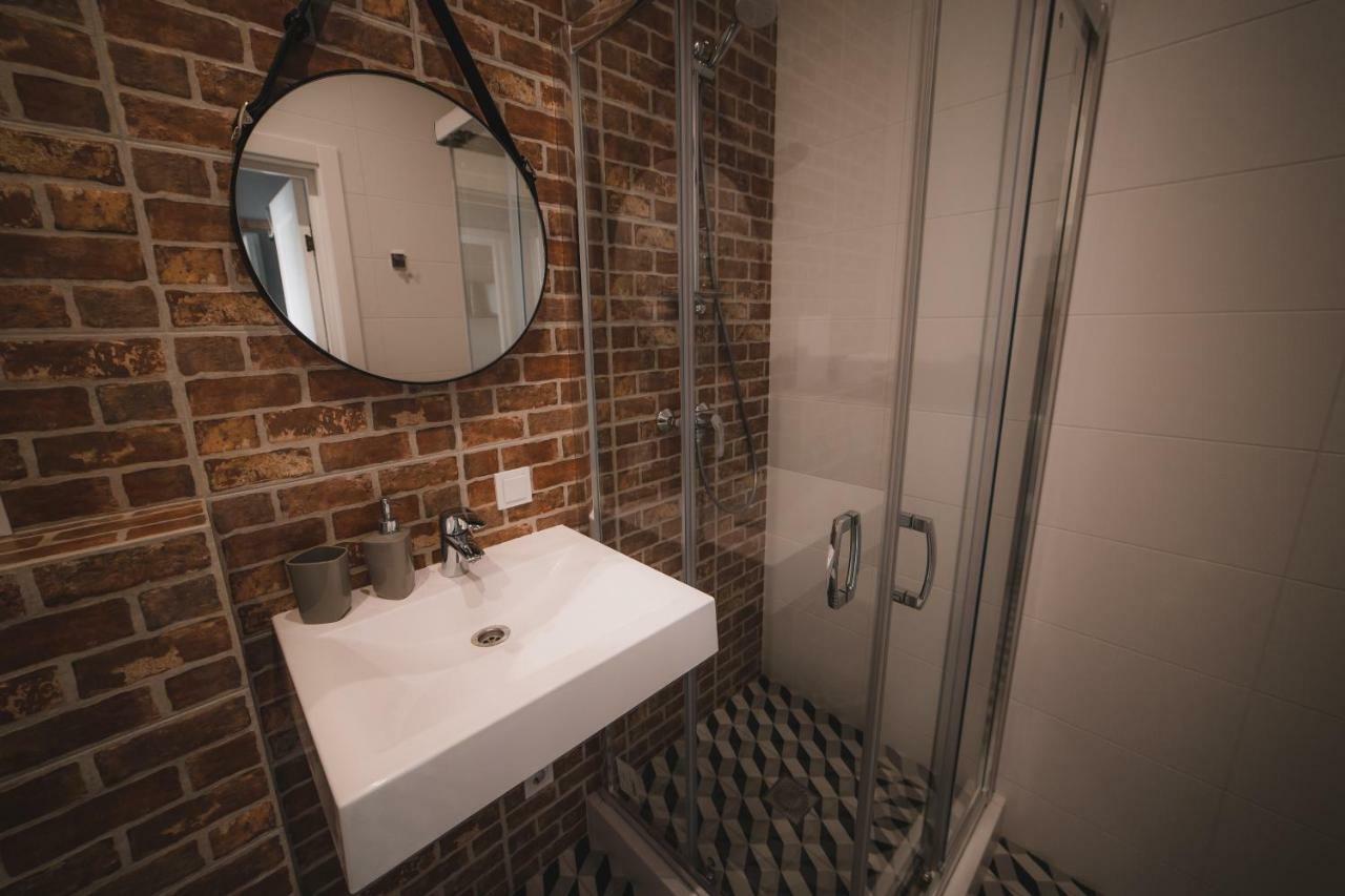 לבוב Kostjukowski Apartments Lychakivska 70A מראה חיצוני תמונה
