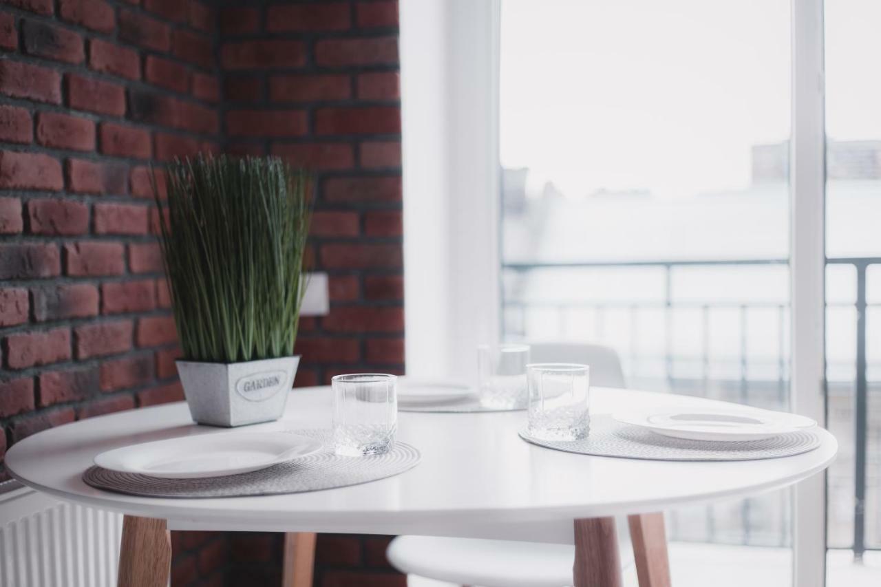 לבוב Kostjukowski Apartments Lychakivska 70A מראה חיצוני תמונה