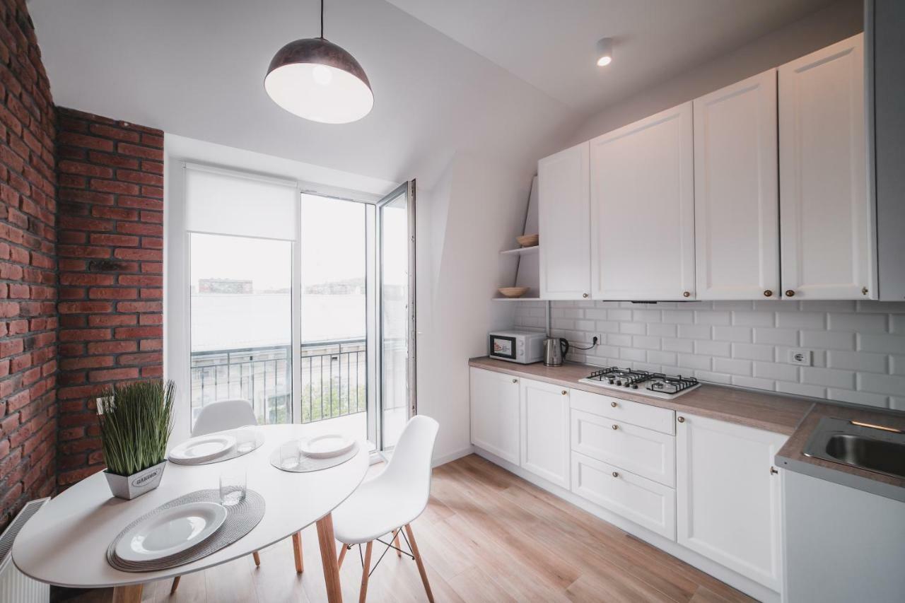 לבוב Kostjukowski Apartments Lychakivska 70A מראה חיצוני תמונה